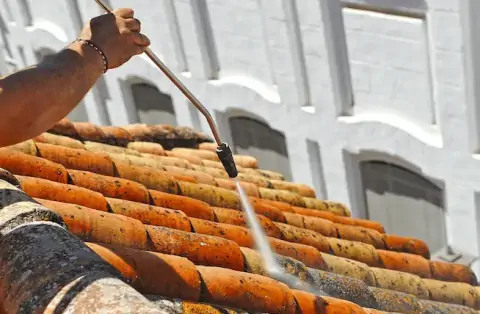 Nettoyage de toitures - Chavagne